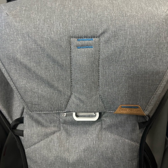 PeakDesign Everyday Backpack 30L Charcoal - Picture 3 of 7
